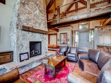 Mountain Luxury Ski Home with Great Kitchen